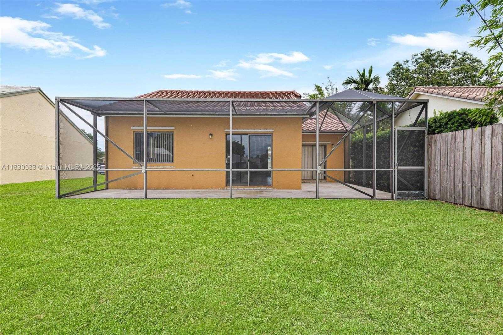 Small Image of 6280 COUNTRY FAIR CIR, Boynton Beach Number 26