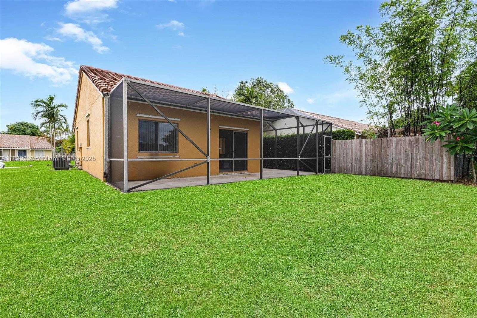 Small Image of 6280 COUNTRY FAIR CIR, Boynton Beach Number 28