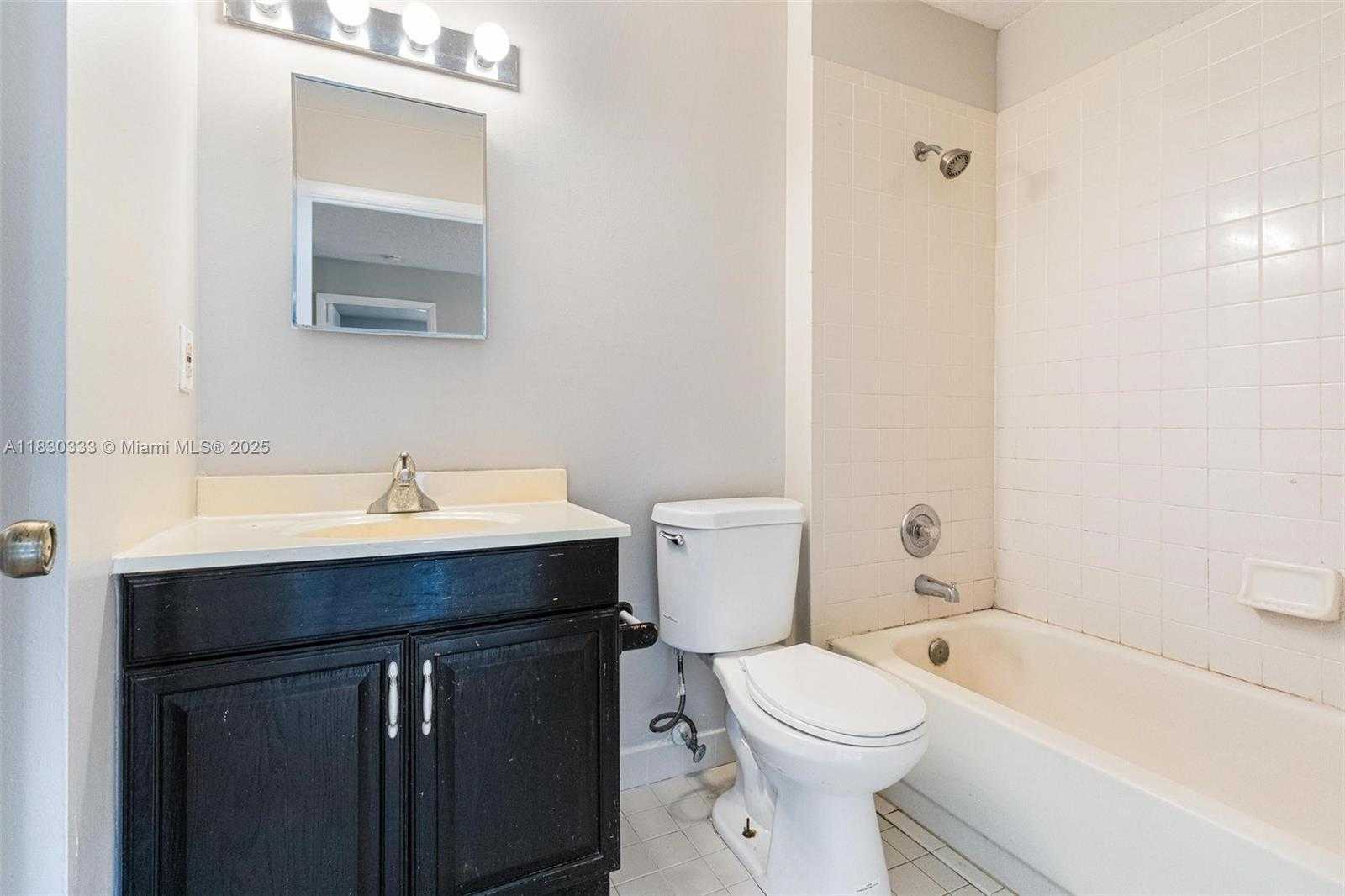 Small Image of 6280 COUNTRY FAIR CIR, Boynton Beach Number 7