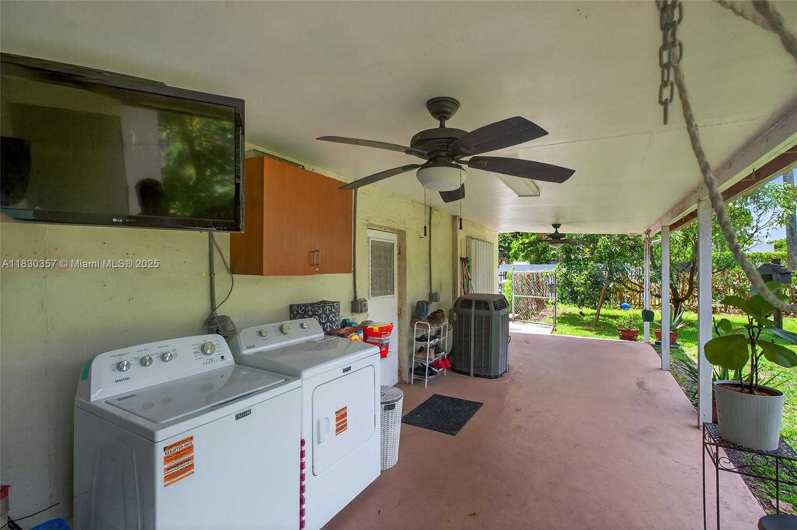 Small Image of 395 NORTH WEST 124TH ST, North Miami Number 12