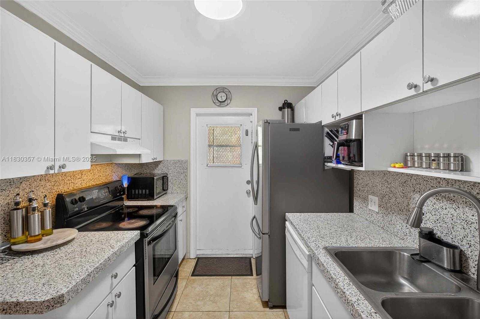 Small Image of 395 NORTH WEST 124TH ST, North Miami Number 29