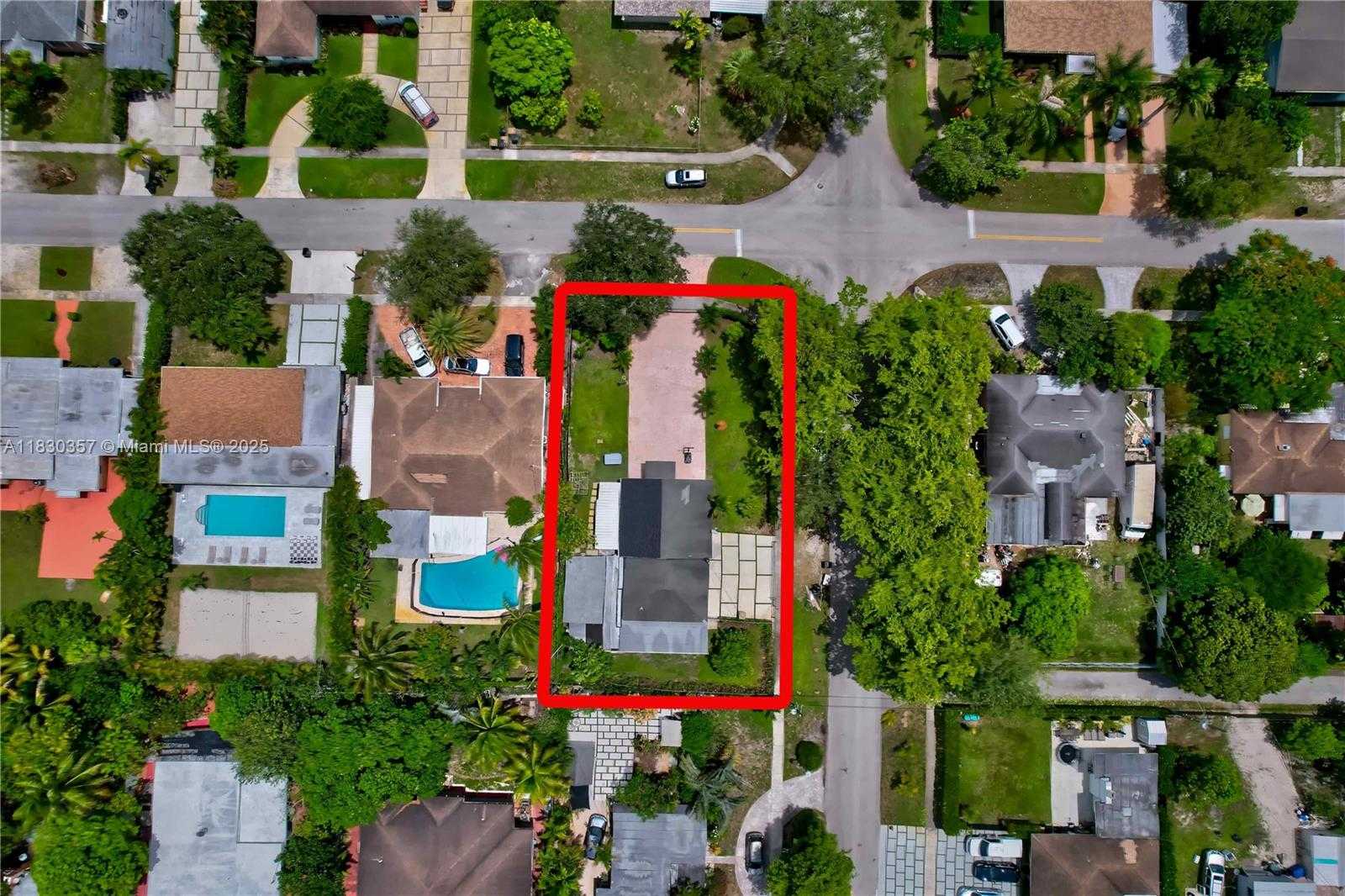 Small Image of 395 NORTH WEST 124TH ST, North Miami Number 45