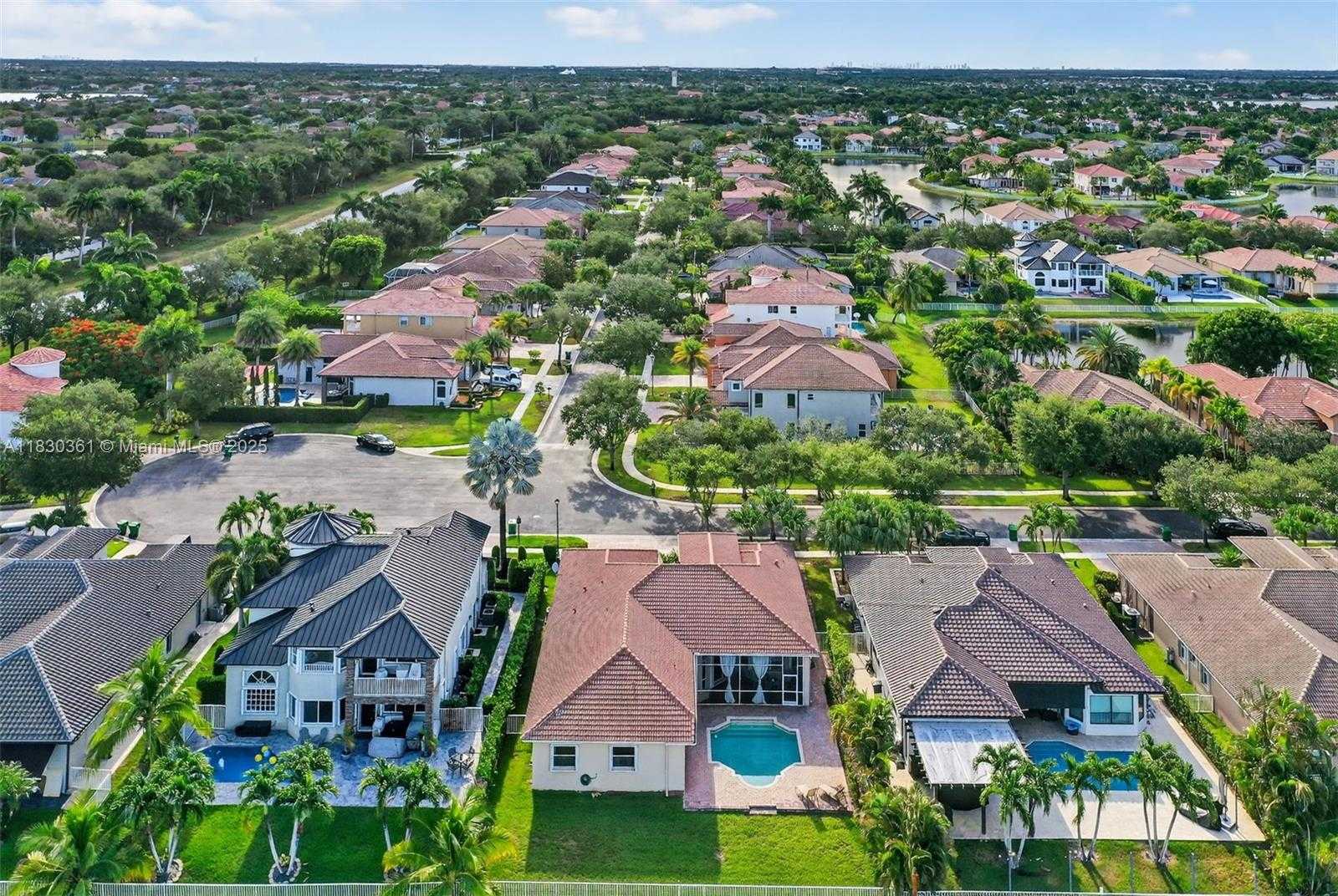 Small Image of 3060 SOUTH WEST 195TH TER, Miramar Number 39
