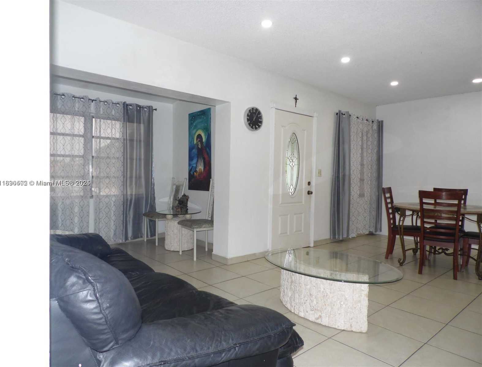 Small Image of 3491 PALM AVE, Hialeah Number 5