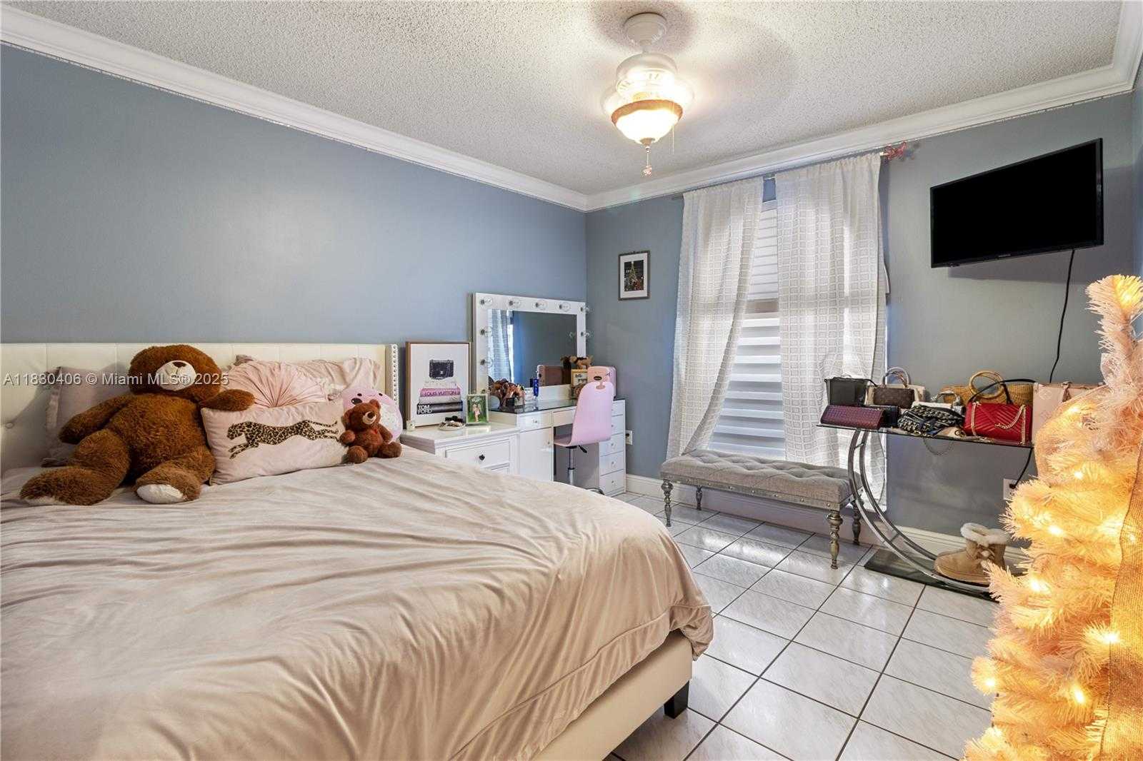 Small Image of 5443 SOUTH WEST 143RD CT, Miami Number 14