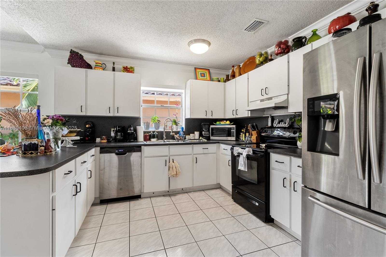 Small Image of 5443 SOUTH WEST 143RD CT, Miami Number 9