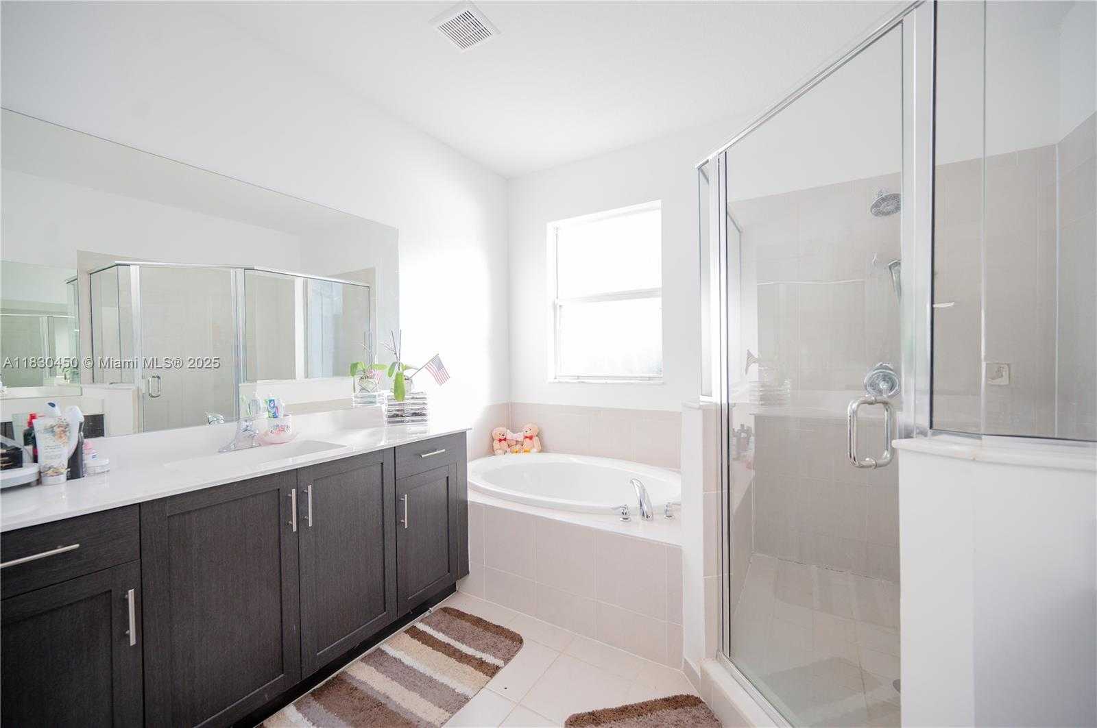 Small Image of 1388 SOUTH EAST 27TH TER, Homestead Number 18