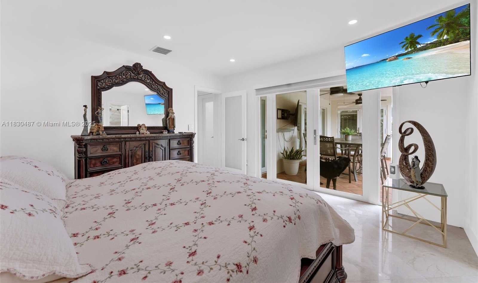 Small Image of 6963 SEAGRAPE TER, Miami Lakes Number 23