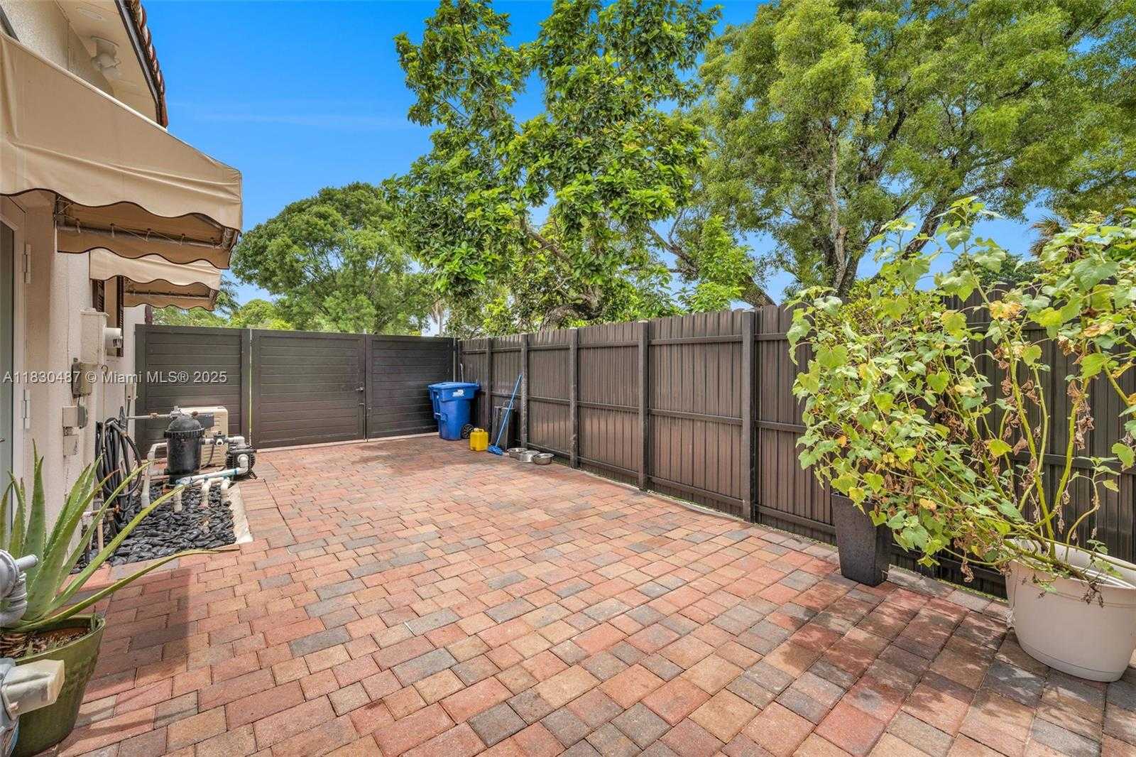 Small Image of 6963 SEAGRAPE TER, Miami Lakes Number 30
