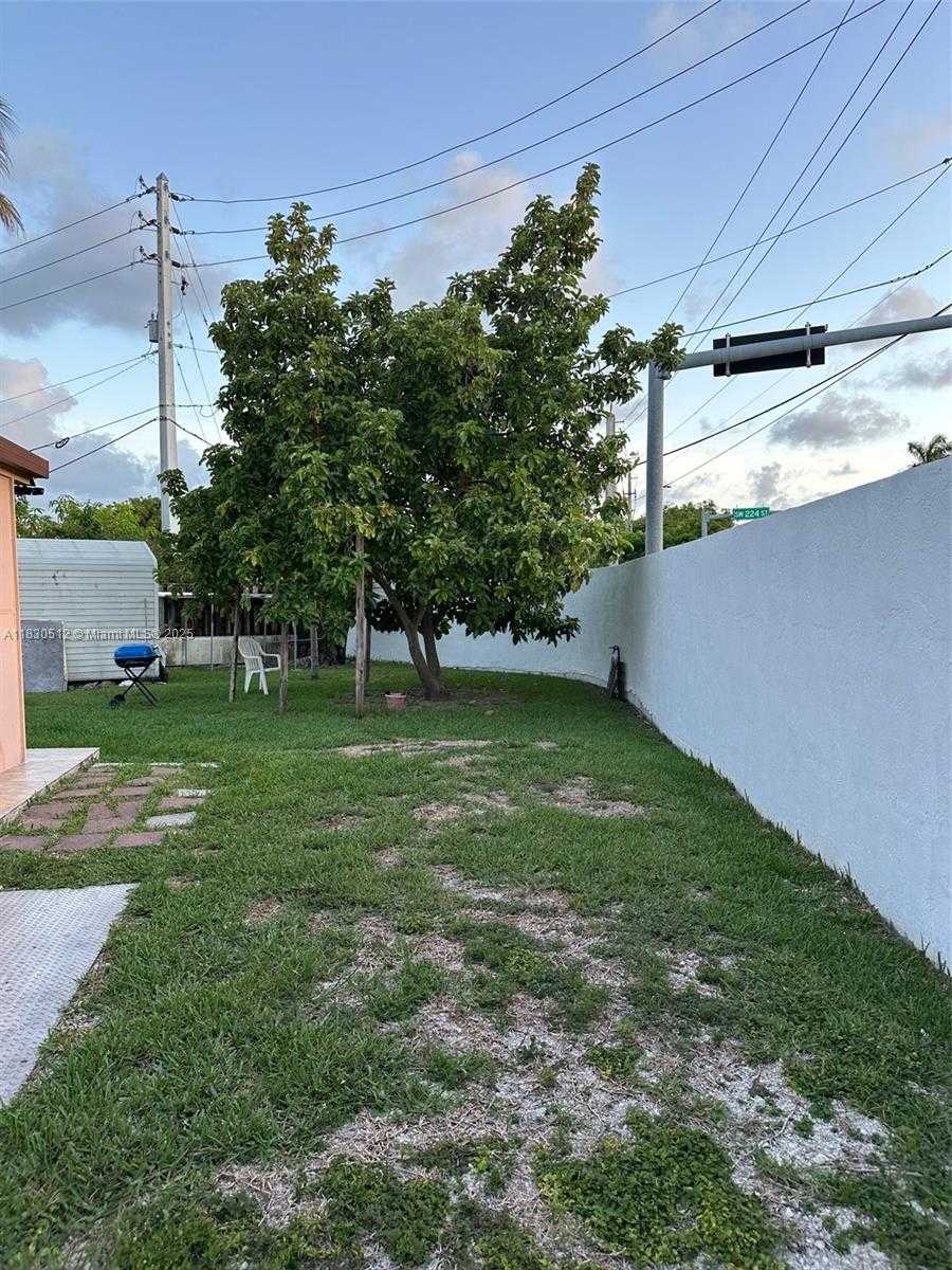 Small Image of Cutler Bay Number 17