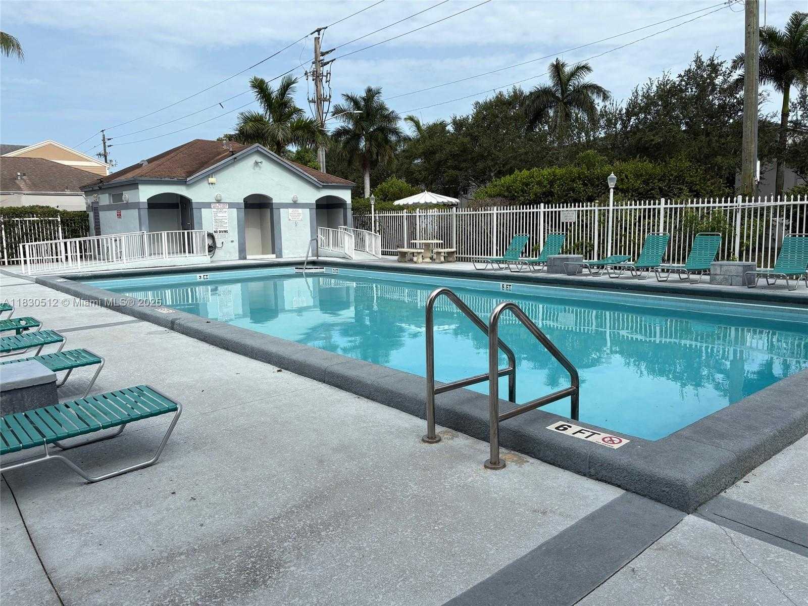 Small Image of Cutler Bay Number 21