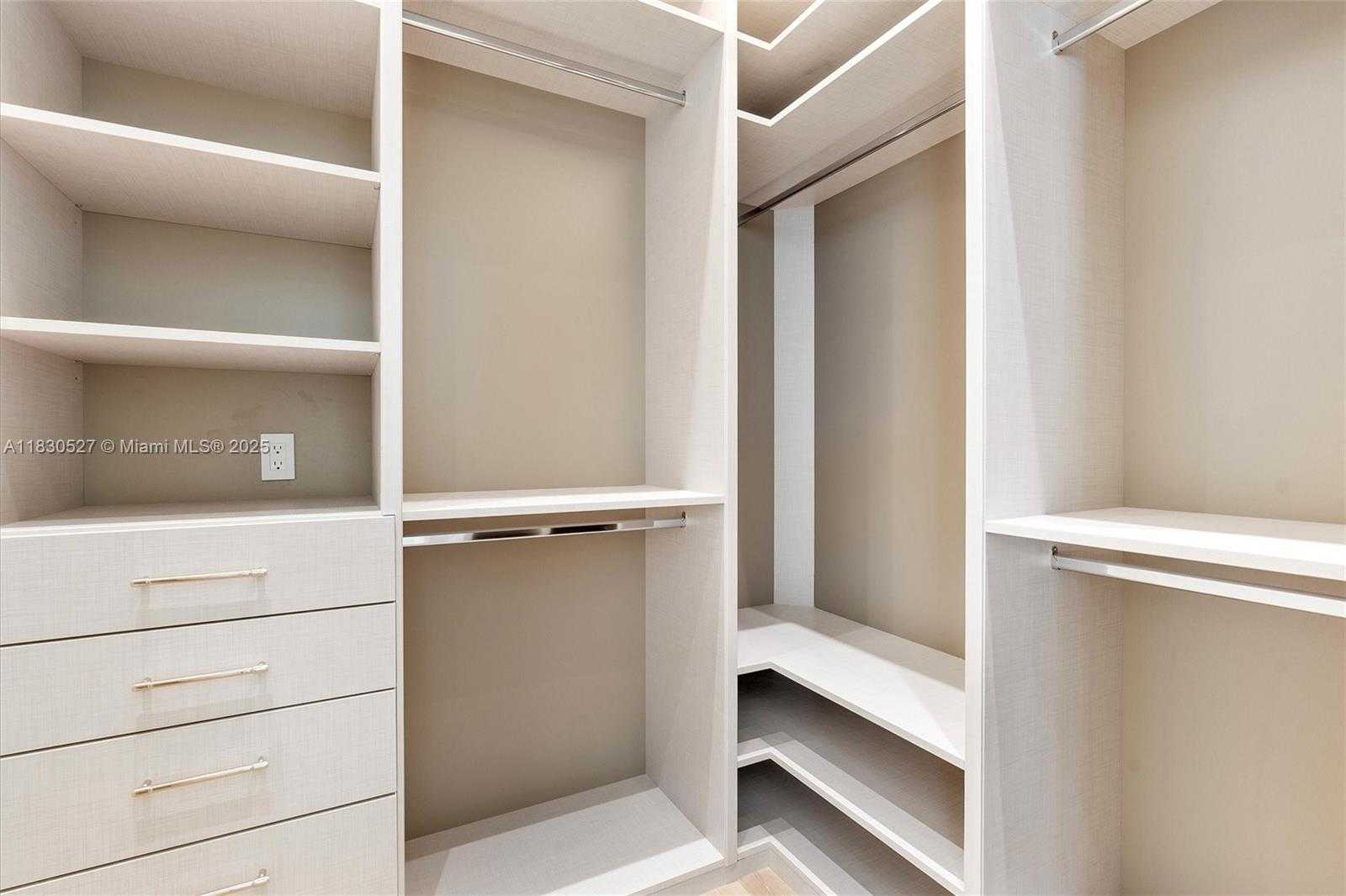 Small Image of 309 NORTH EAST 99TH ST, Miami Shores Number 27