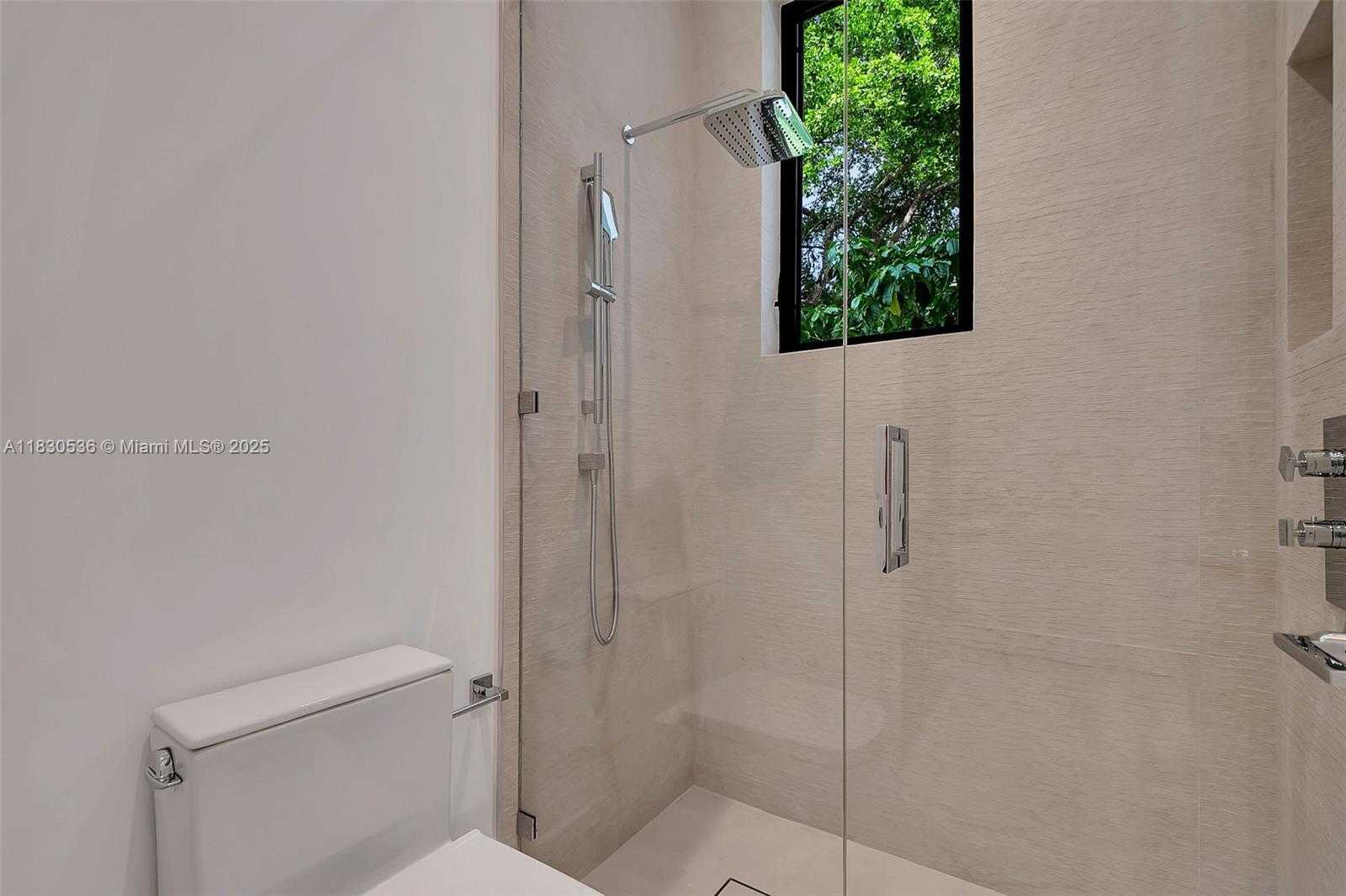 Small Image of 13075 SOUTH WEST 82ND CT, Pinecrest Number 25