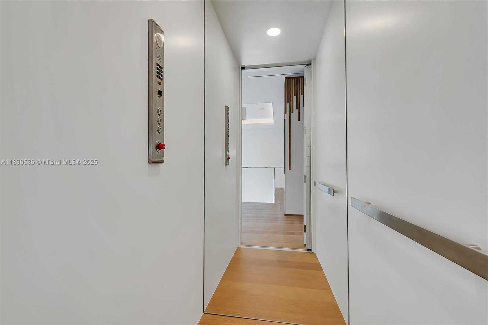 Small Image of 13075 SOUTH WEST 82ND CT, Pinecrest Number 30