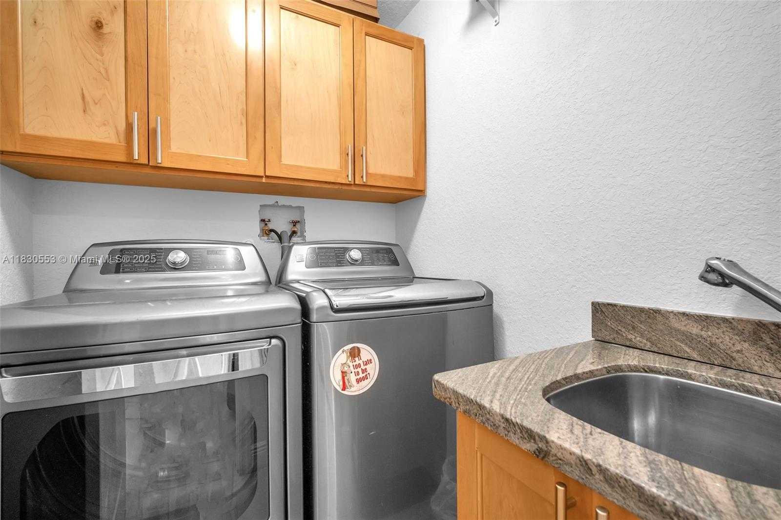 Small Image of 1927 SOUTH EAST 22ND DR, Homestead Number 33