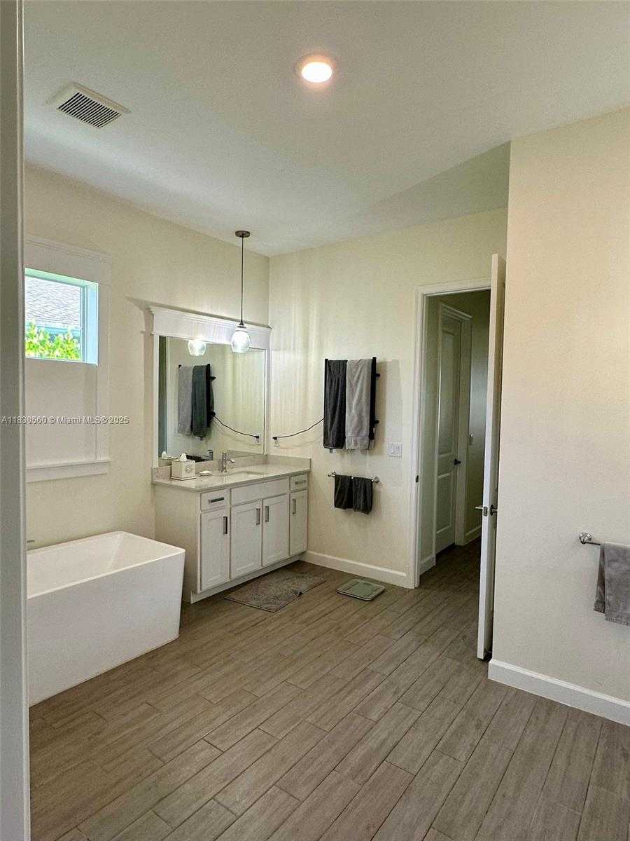 Small Image of 799 HOOKLINE CIR, Loxahatchee Number 14