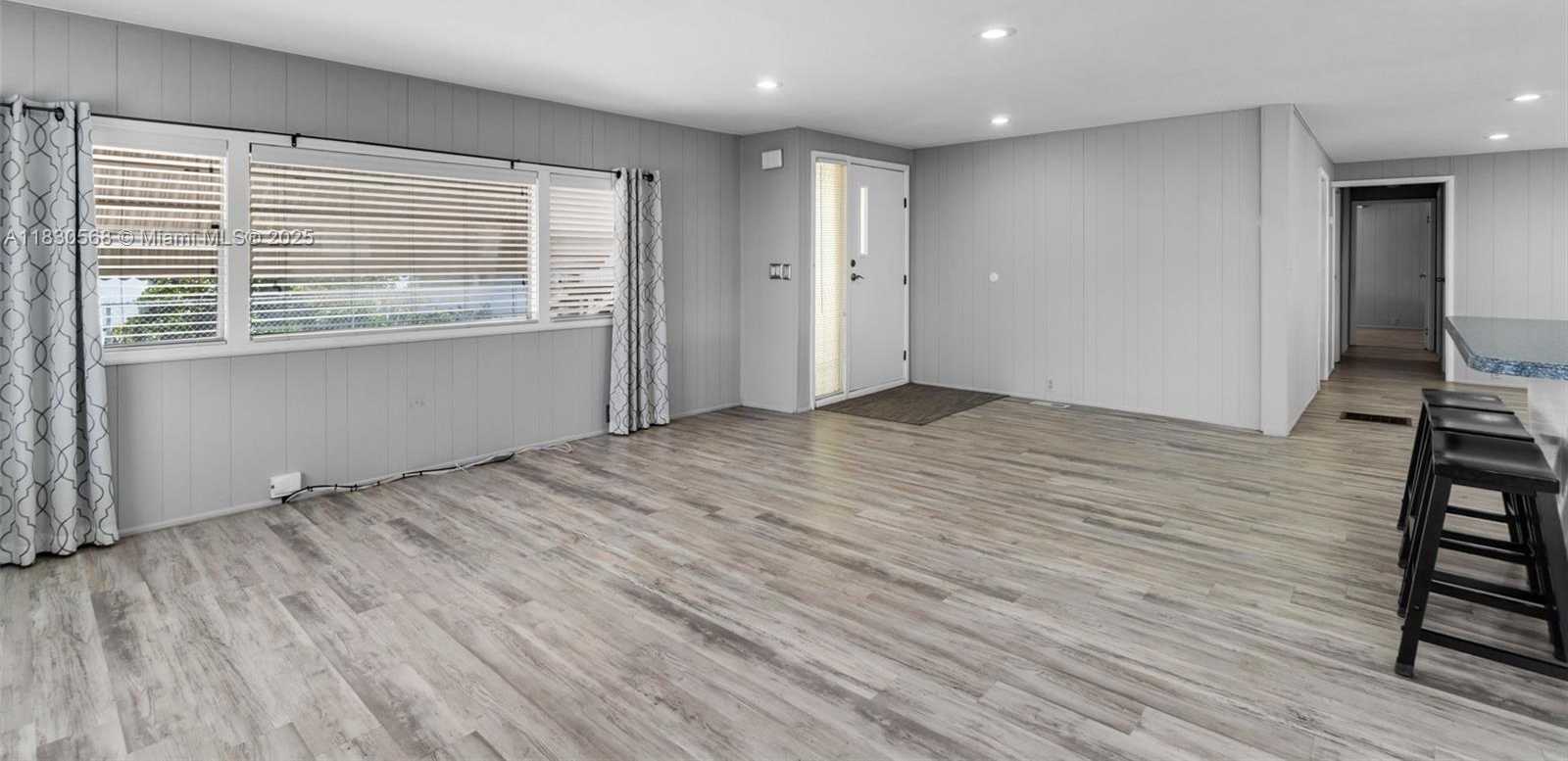 Small Image of 280 TAYLOR DRIVE, Key Largo Number 10
