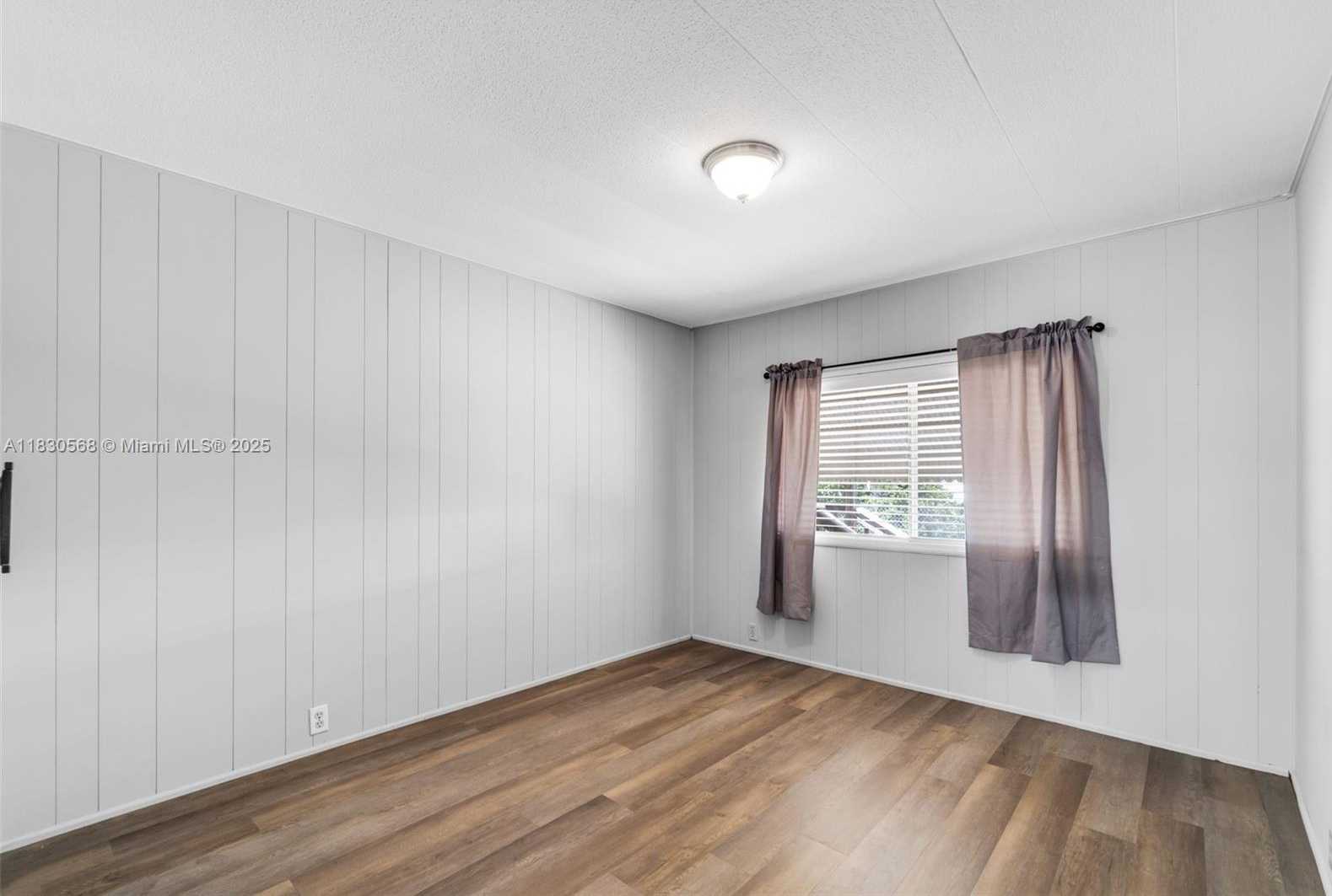 Small Image of 280 TAYLOR DRIVE, Key Largo Number 16