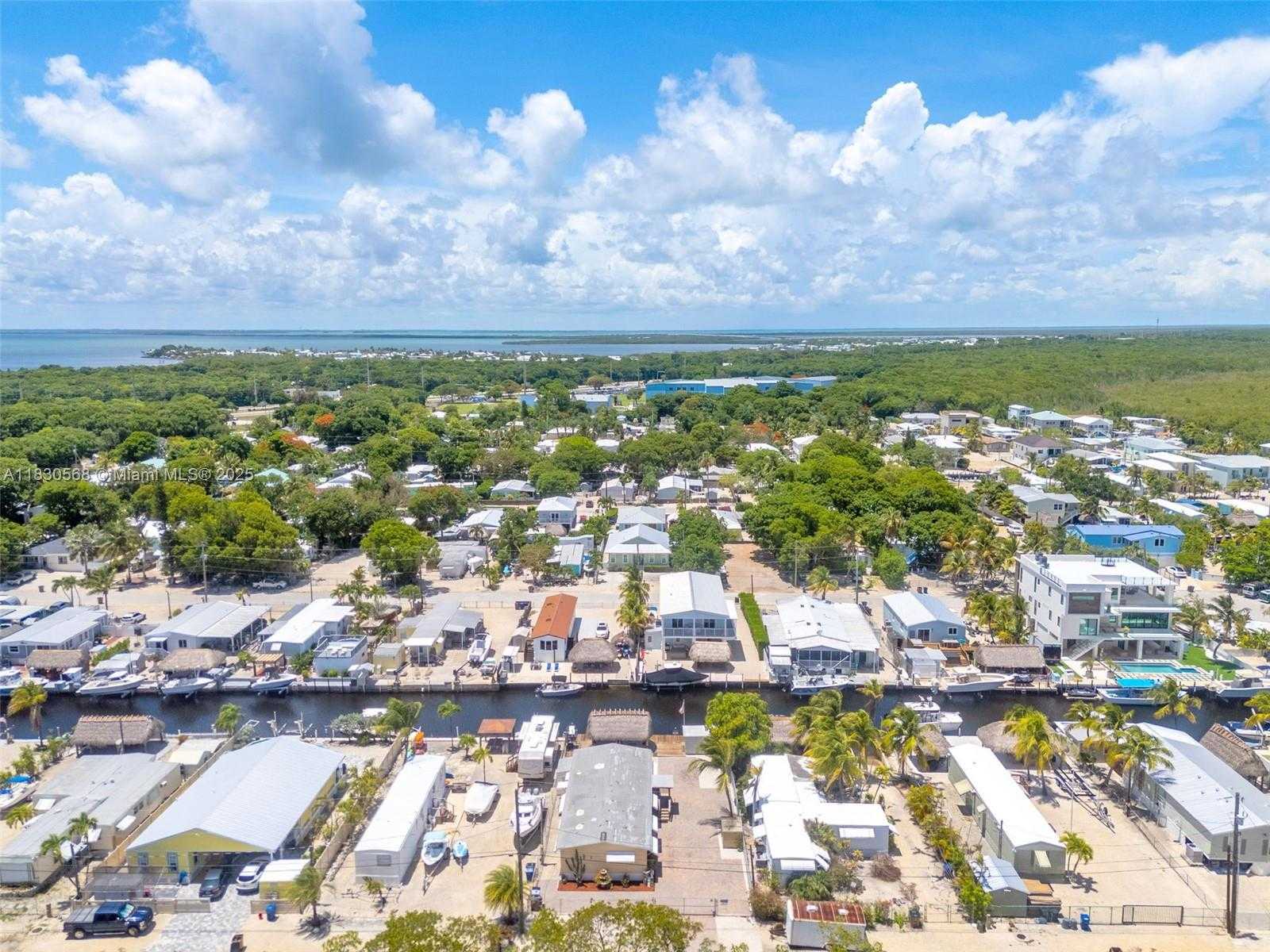 Small Image of 280 TAYLOR DRIVE, Key Largo Number 36
