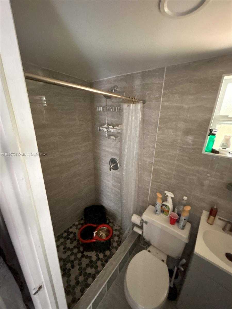 Imagen de Pequeño Objeto
