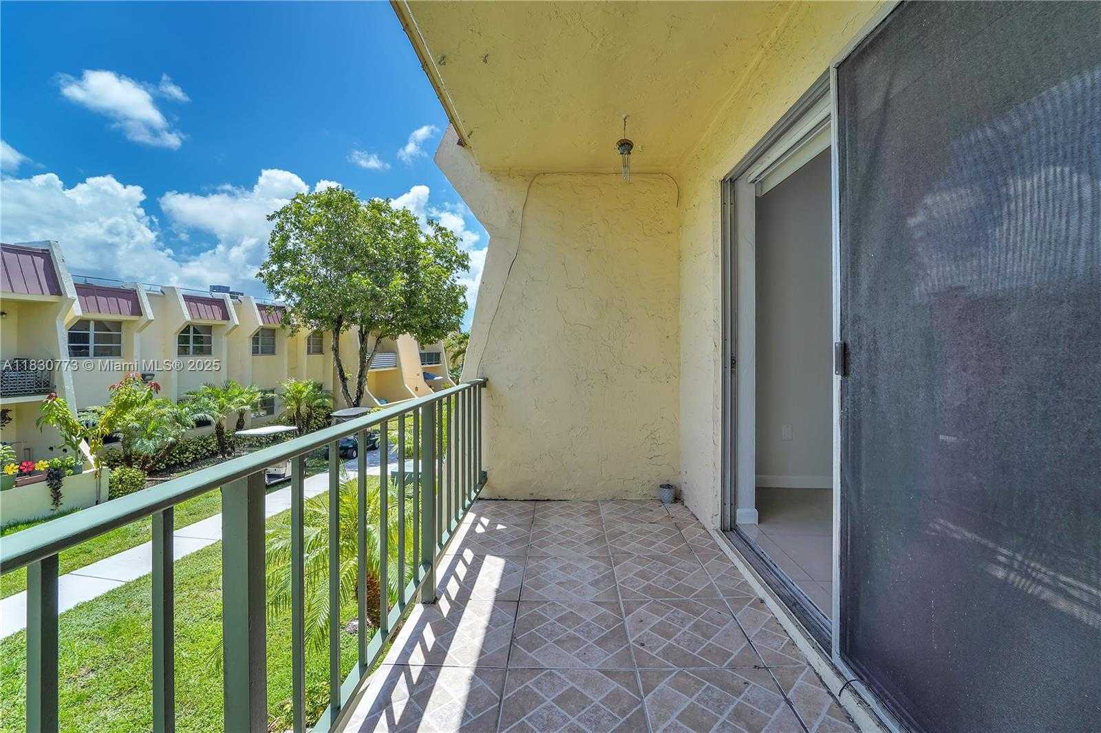 Small Image of 13882 SOUTH WEST 90TH AVE #HH217, Miami Number 15