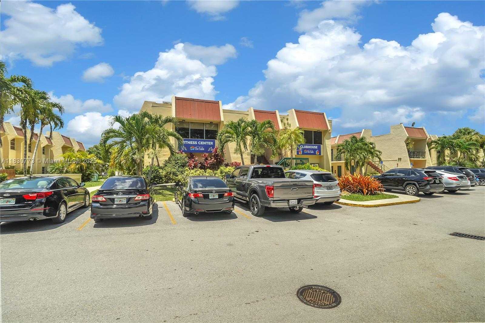 Small Image of 13882 SOUTH WEST 90TH AVE #HH217, Miami Number 17