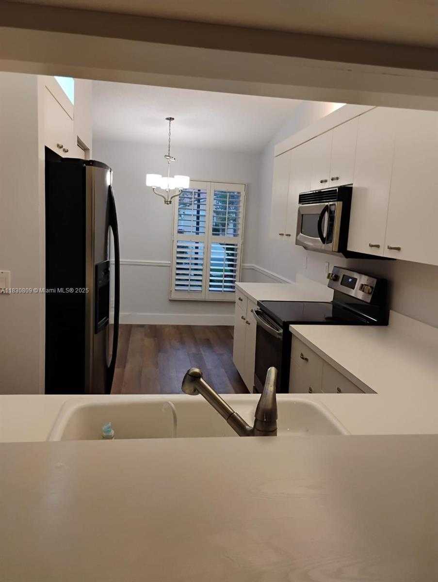 Small Image of Boynton Beach Number 10
