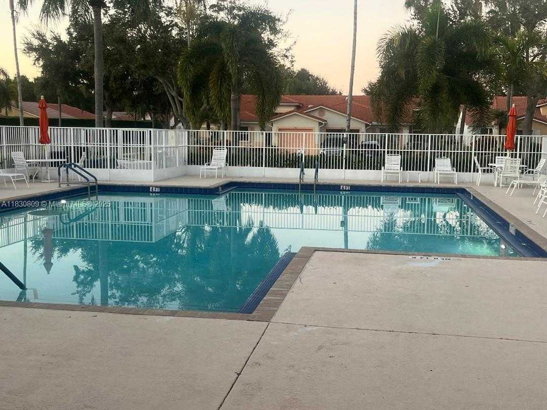 Small Image of Boynton Beach Number 19