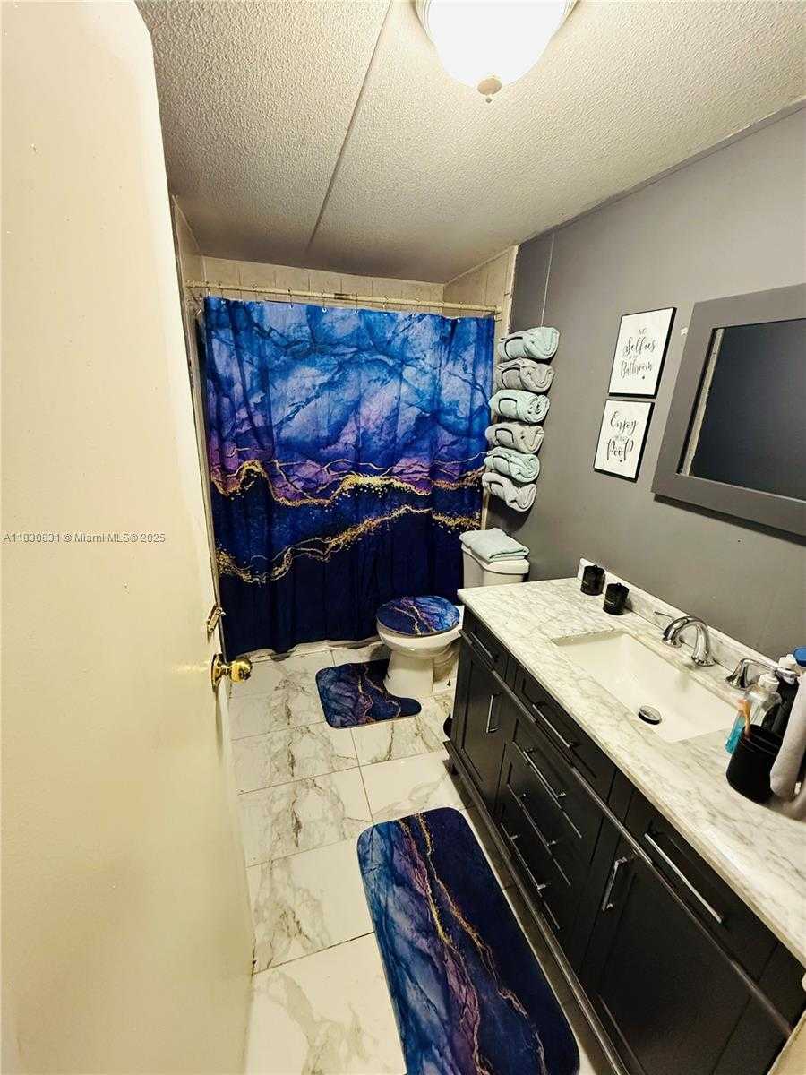 Small Image of 19800 SOUTH WEST 180TH #583, Miami Number 7