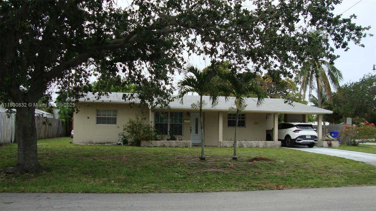 Small Image of 1500 NORTH EAST 33RD CT, Pompano Beach Number 5