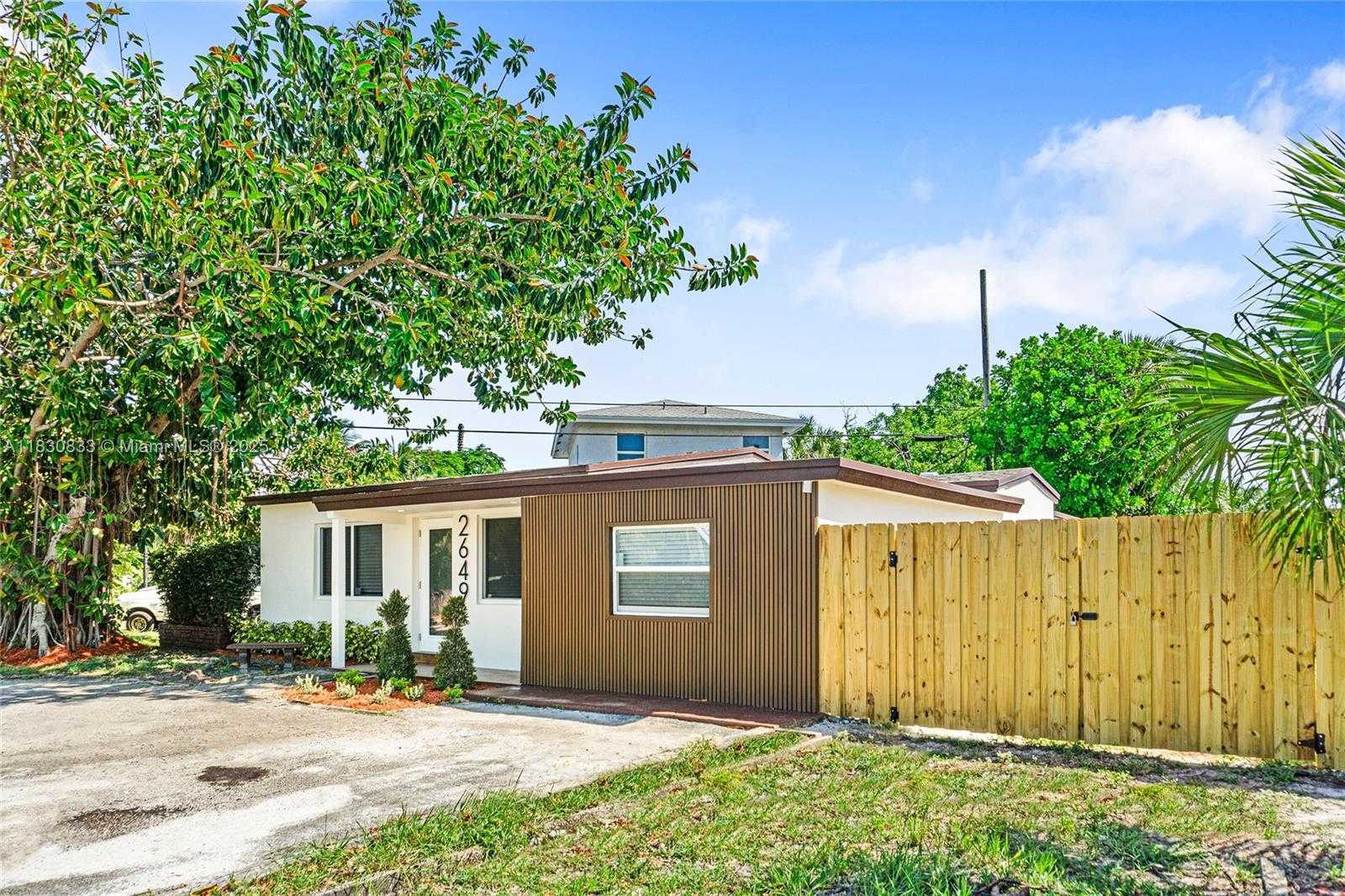Small Image of 2649 NORTH EAST 13TH TER, Pompano Beach Number 4