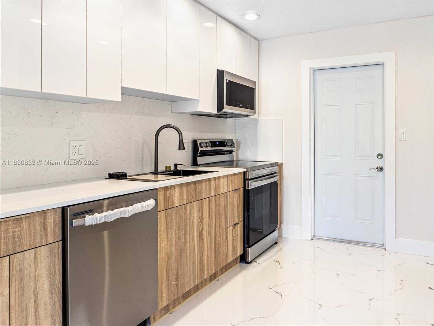 Small Image of 2649 NORTH EAST 13TH TER, Pompano Beach Number 8