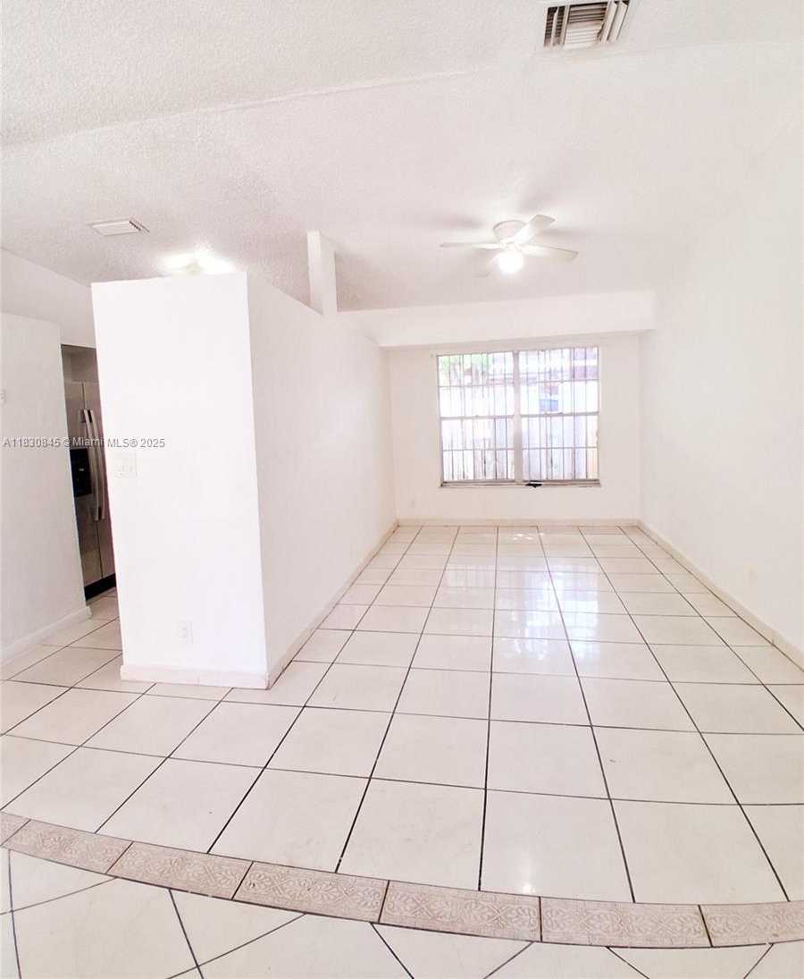 Small Image of 20769 NORTH WEST 41ST AVE RD, Miami Gardens Number 13