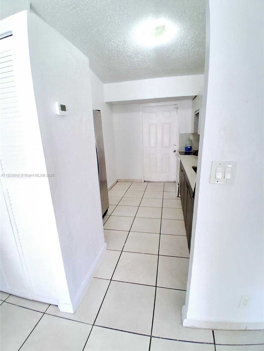 Small Image of 20769 NORTH WEST 41ST AVE RD, Miami Gardens Number 18