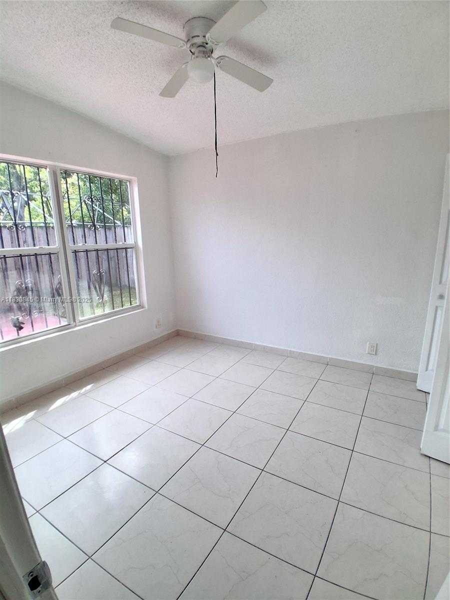 Small Image of 20769 NORTH WEST 41ST AVE RD, Miami Gardens Number 22