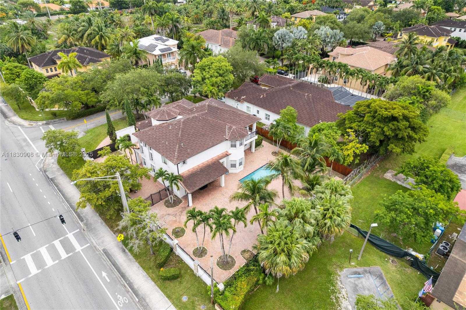 Small Image of 7202 SOUTH WEST 123RD PL, Miami Number 49
