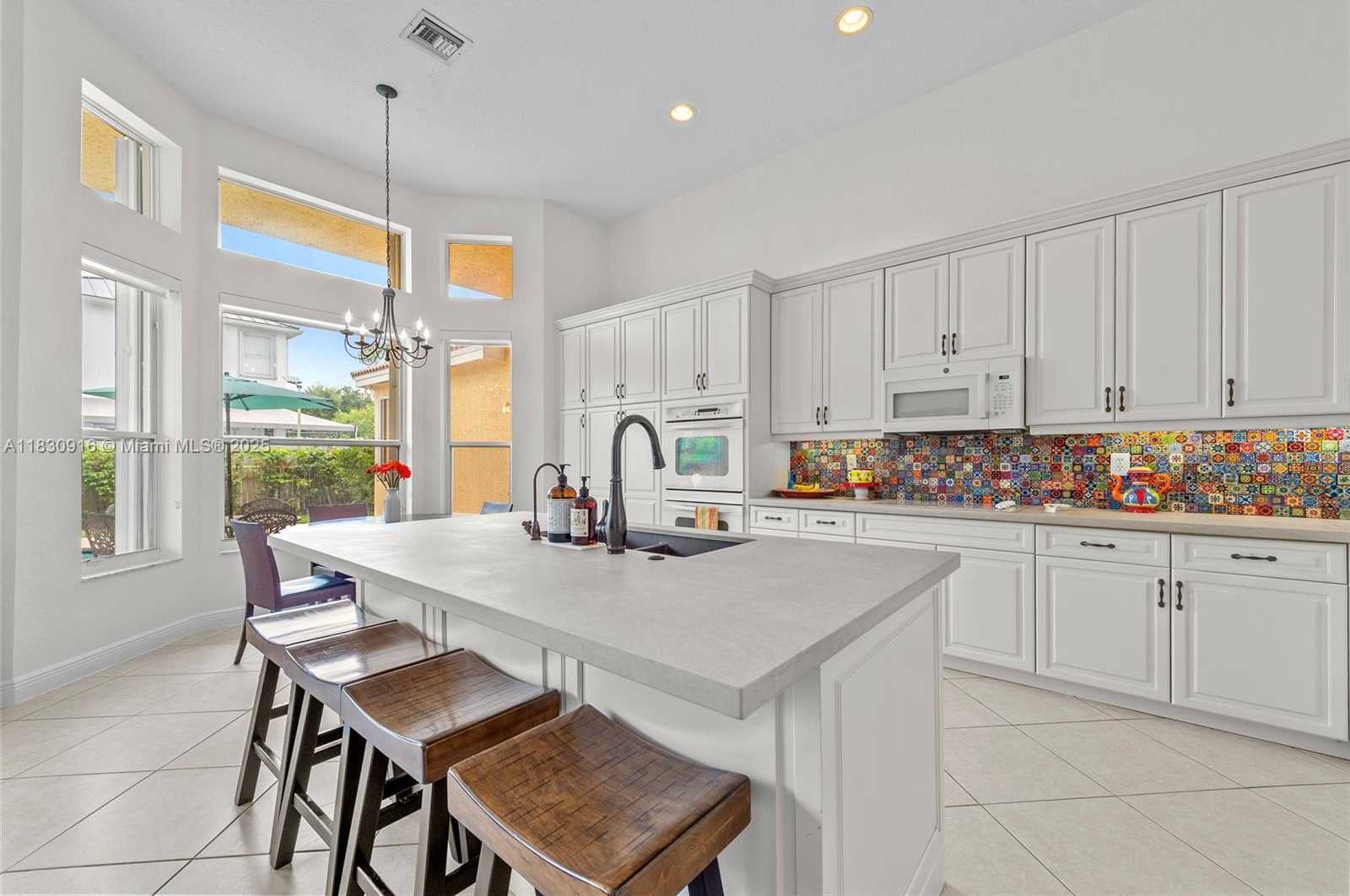 Small Image of 19442 SOUTH WEST 39TH ST, Miramar Number 15