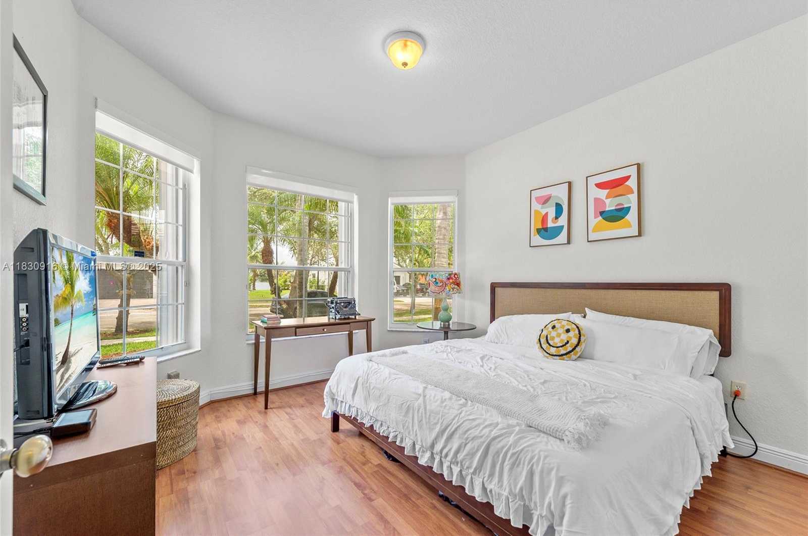 Small Image of 19442 SOUTH WEST 39TH ST, Miramar Number 25