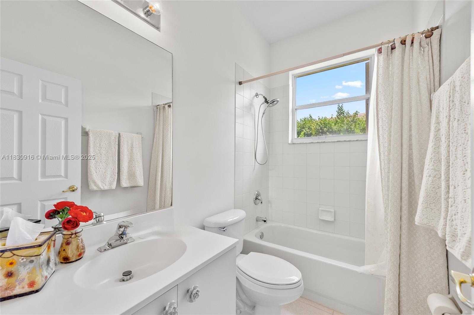 Small Image of 19442 SOUTH WEST 39TH ST, Miramar Number 26