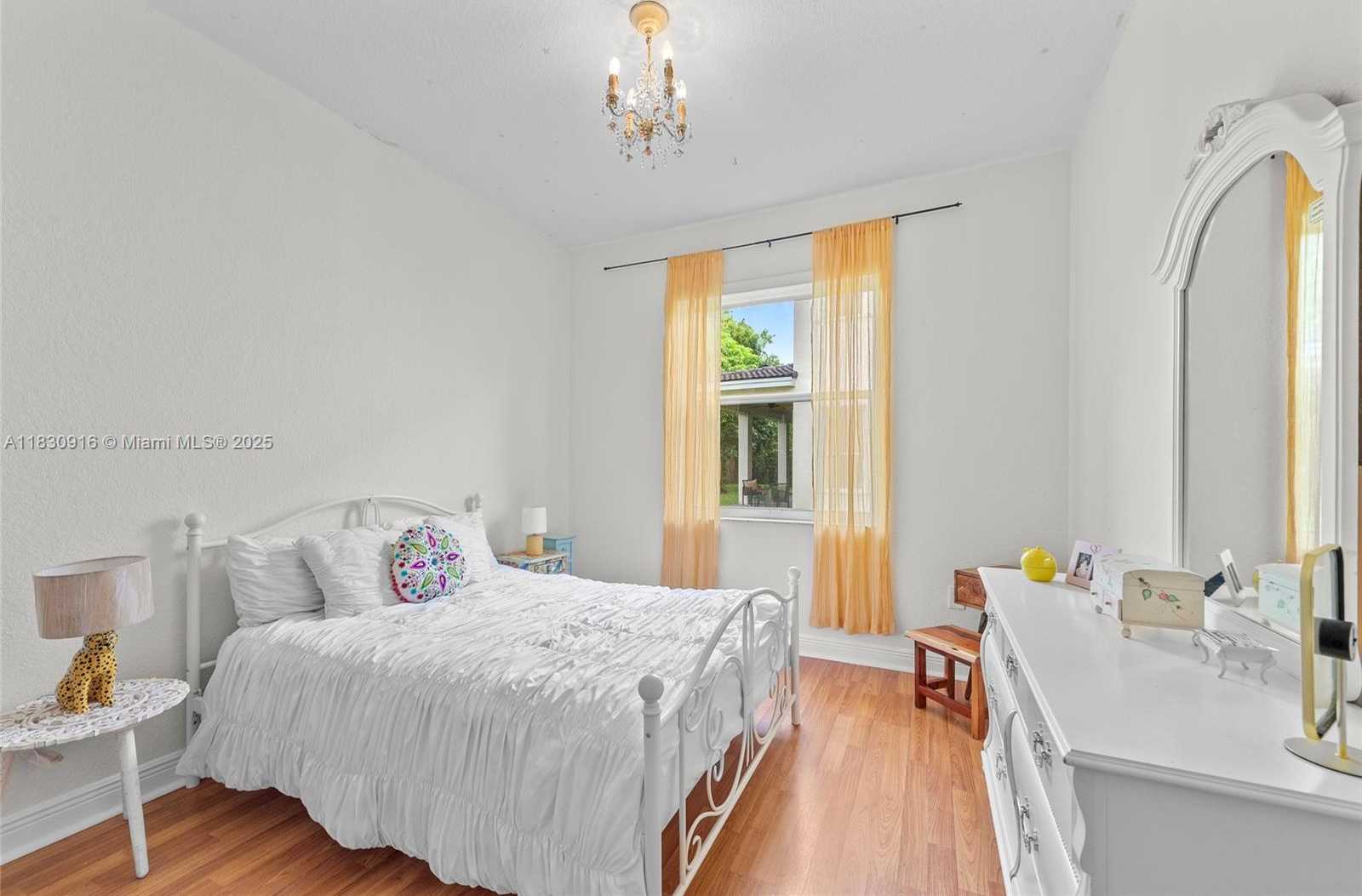 Small Image of 19442 SOUTH WEST 39TH ST, Miramar Number 27