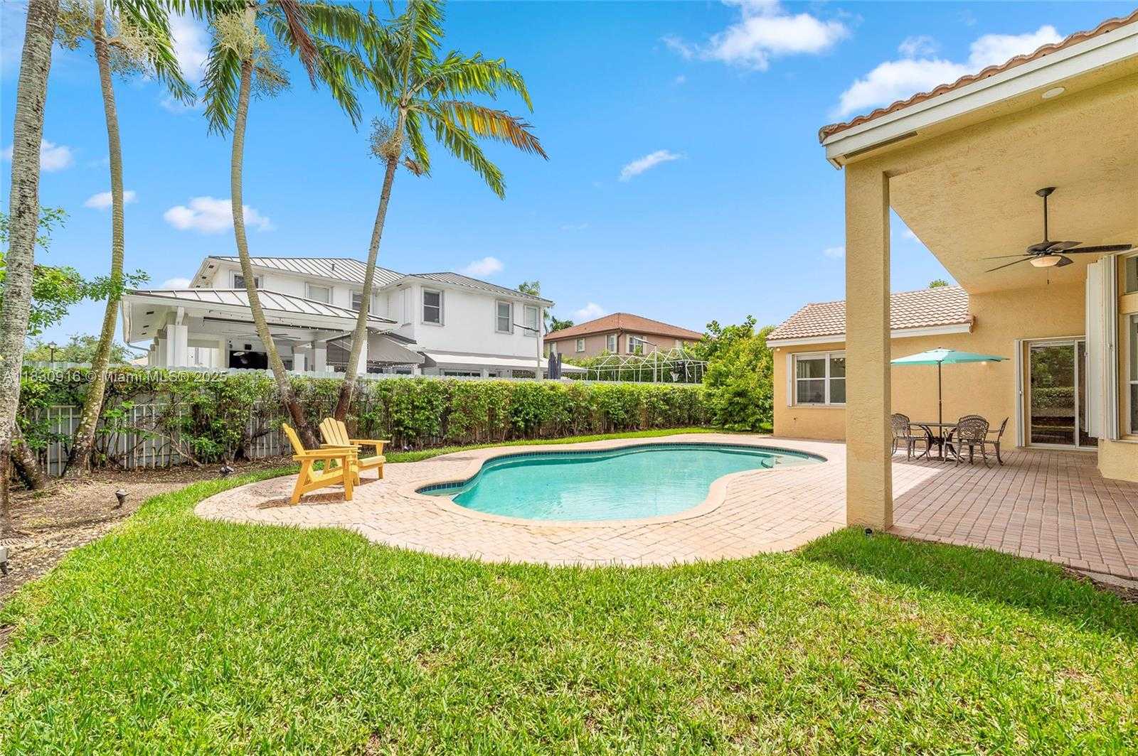 Small Image of 19442 SOUTH WEST 39TH ST, Miramar Number 5