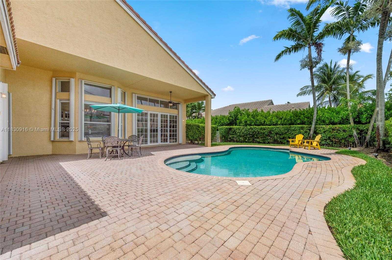 Small Image of 19442 SOUTH WEST 39TH ST, Miramar Number 6
