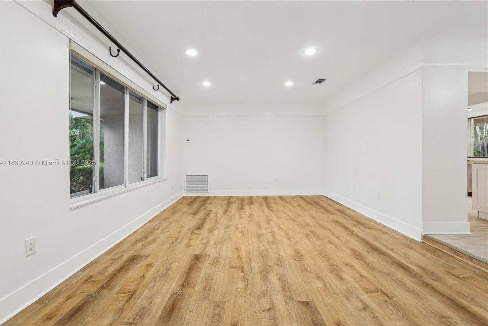 Small Image of 3842 SOUTH WEST 68TH AVE, Miramar Number 25