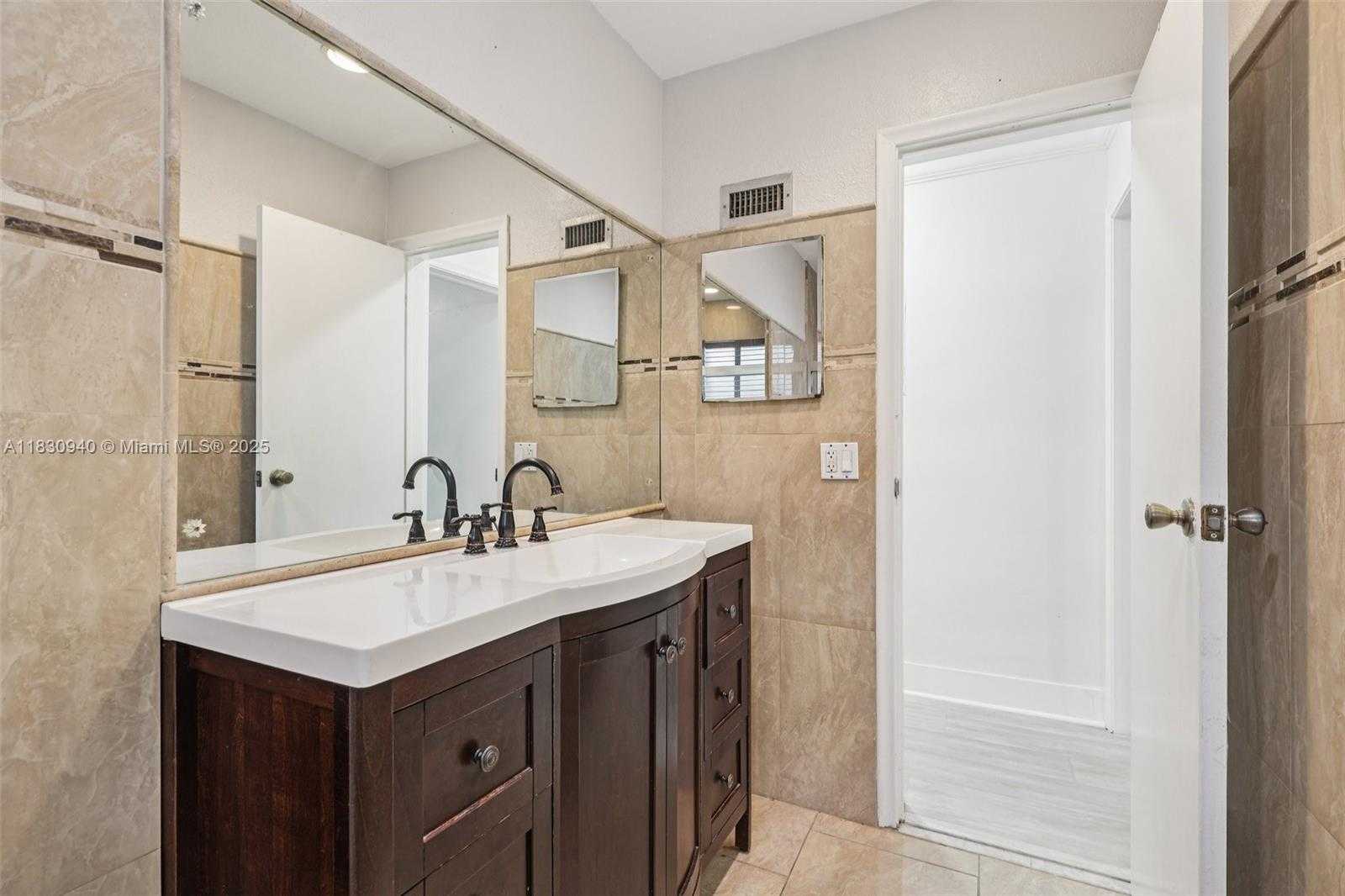 Small Image of 3842 SOUTH WEST 68TH AVE, Miramar Number 40