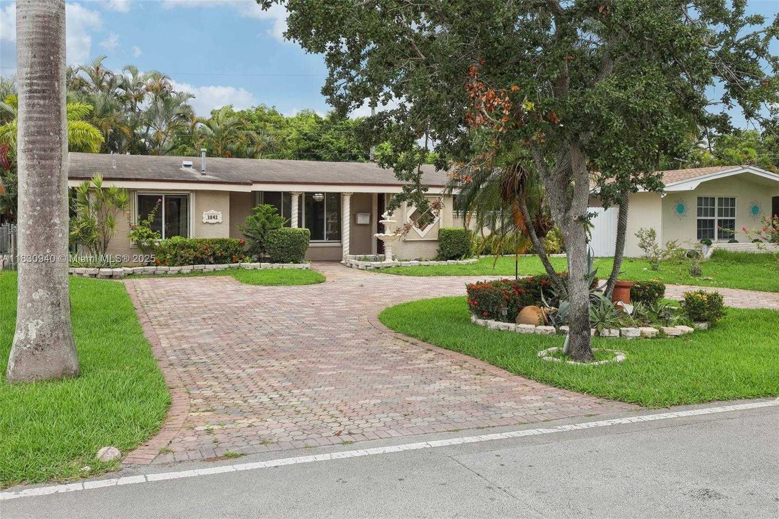 Small Image of 3842 SOUTH WEST 68TH AVE, Miramar Number 51