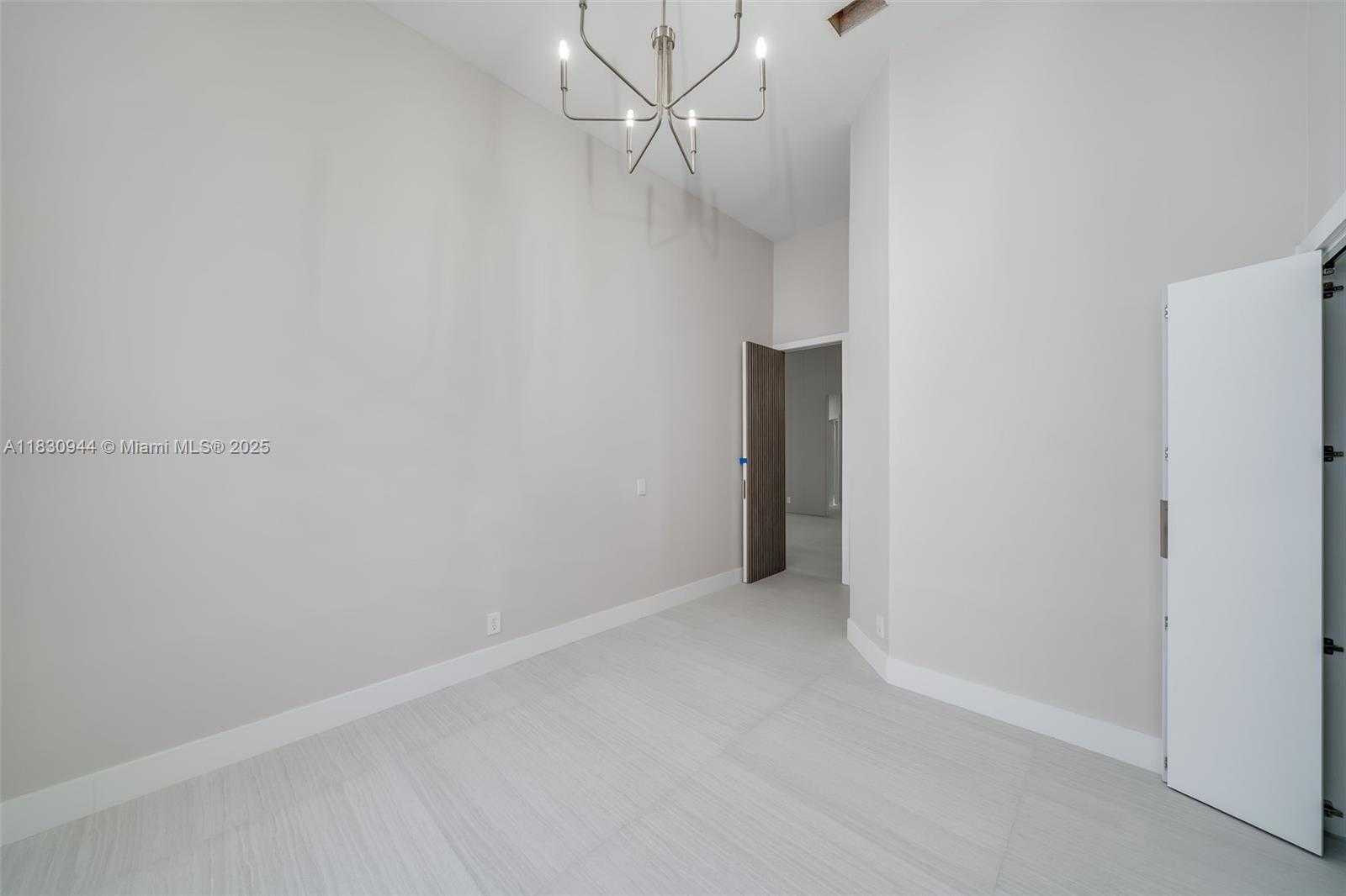 Small Image of 1212 CAMELLIA LN, Weston Number 30