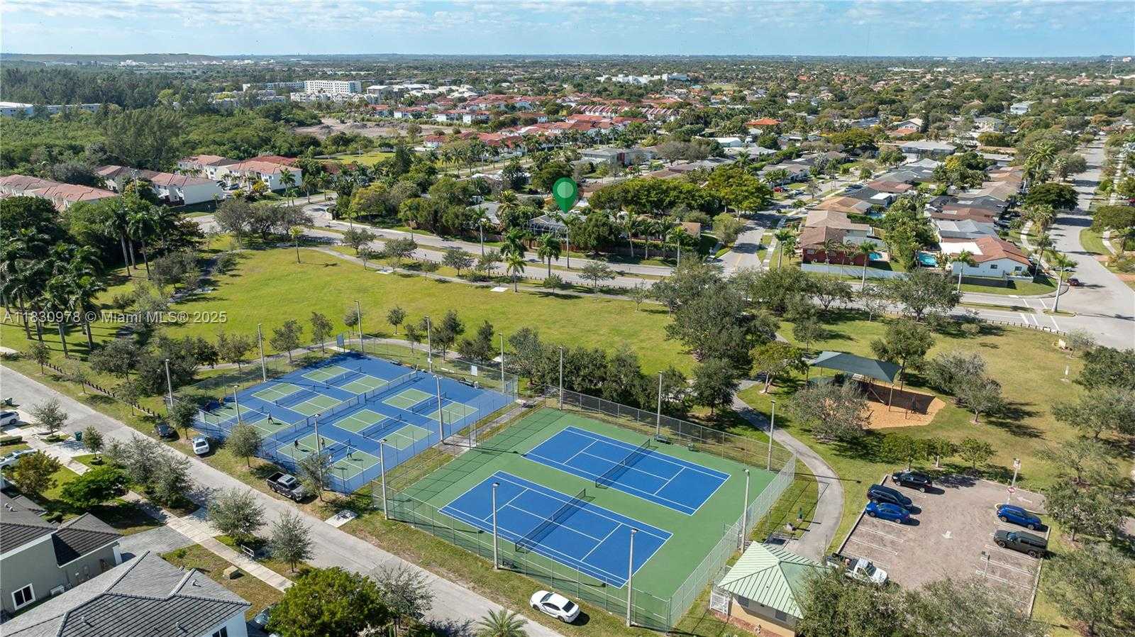 Small Image of 20565 SOUTH WEST 80TH PL, Cutler Bay Number 26