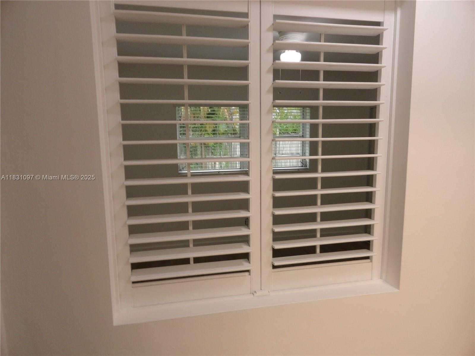 Small Image of 18901 SOUTH WEST 97TH AVE, Cutler Bay Number 12