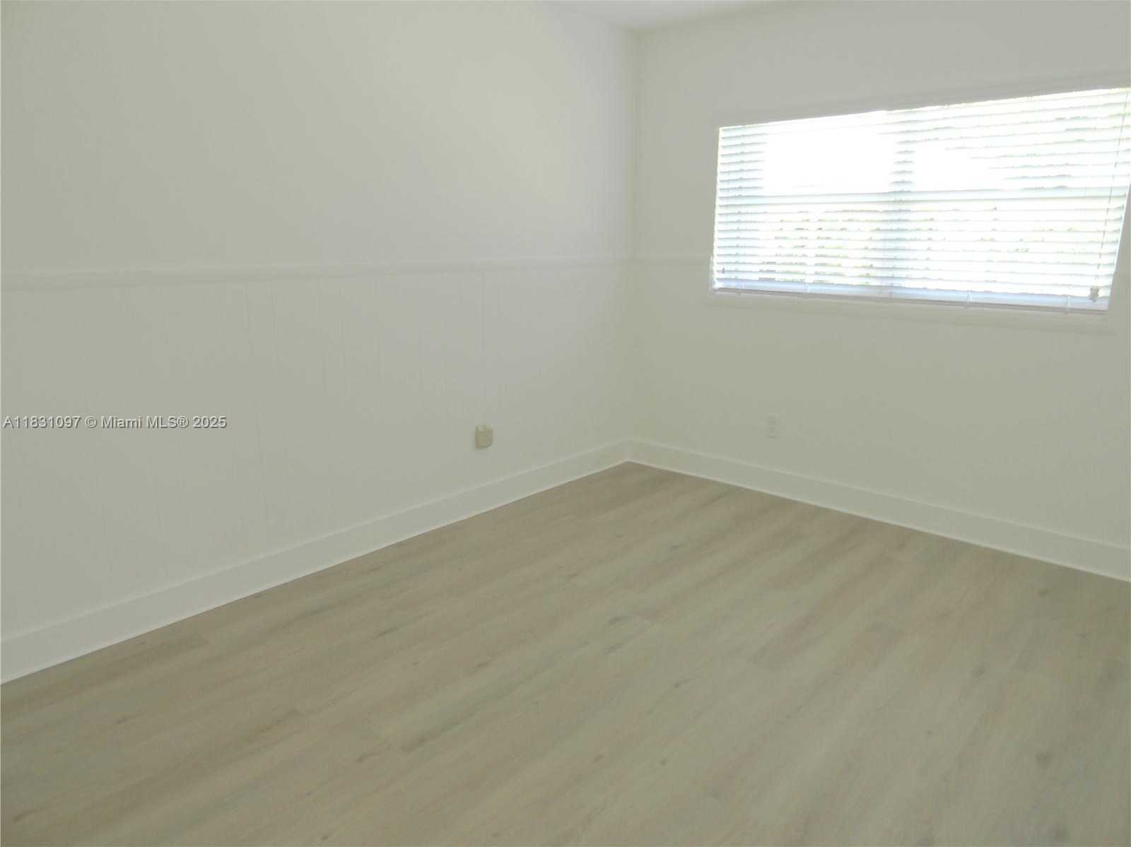 Small Image of 18901 SOUTH WEST 97TH AVE, Cutler Bay Number 13