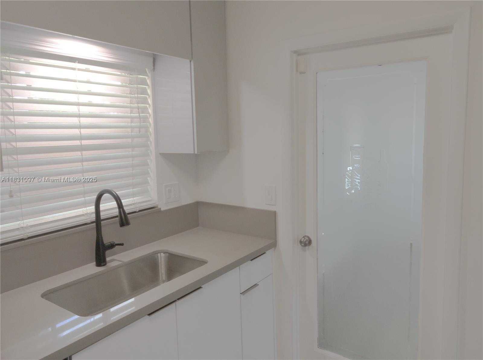 Small Image of 18901 SOUTH WEST 97TH AVE, Cutler Bay Number 6